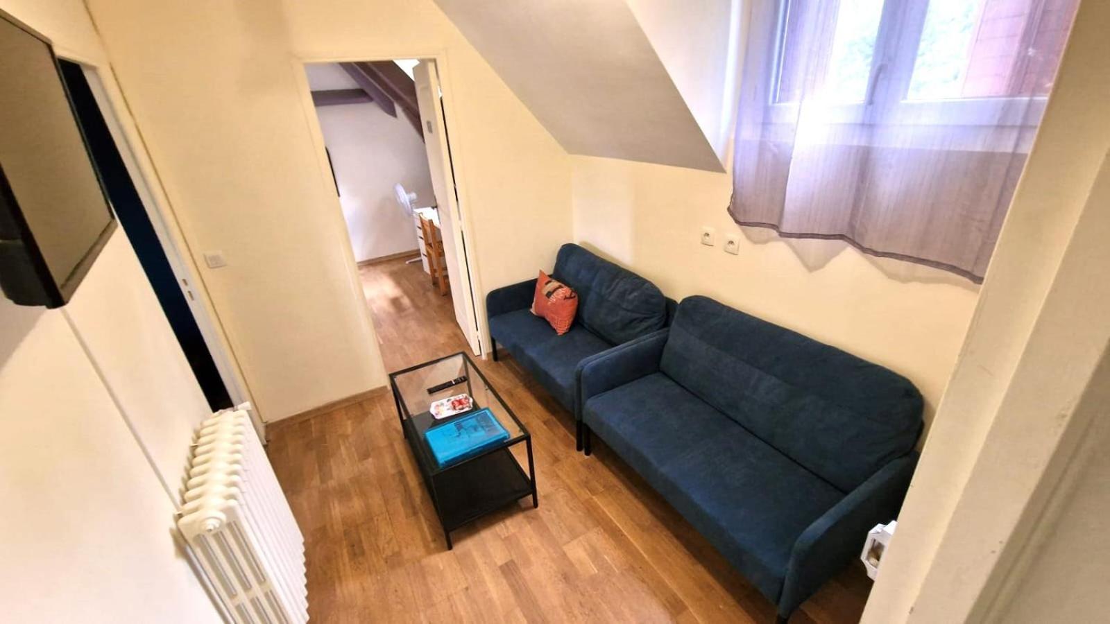 Appart 4 Chambres Parking Voitures Velos 10Min Blois Kültér fotó